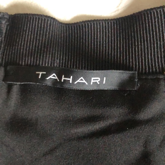 Beautiful skirt!Tahari. - Picture 7 of 8
